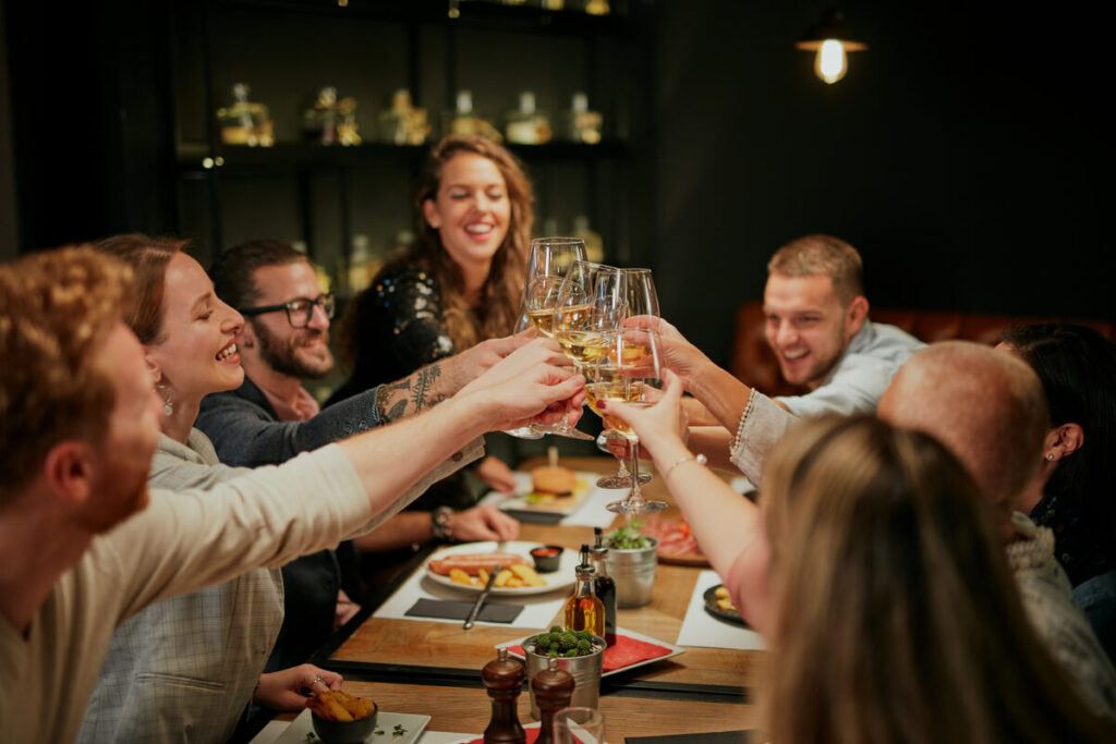 The Best Places to Eat in Parkridge, Lakewood: A Local Guide to Wadsworth’s Neighborhood Food Scene